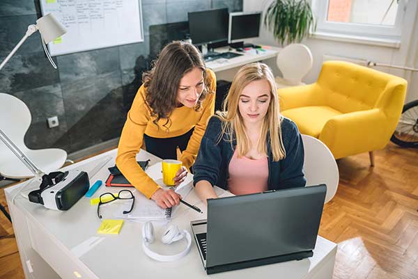 Women on laptop